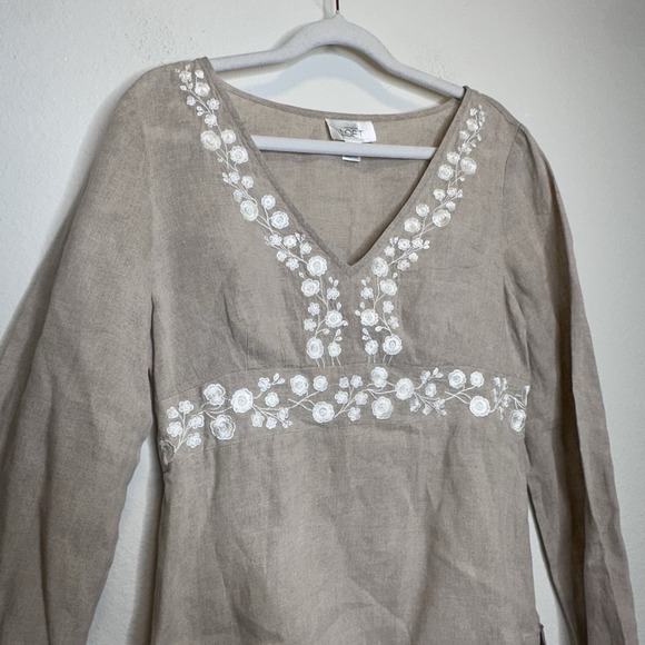 Ann Taylor LOFT Tan Linen Embroidered Top Blouse Beach Coastal Womens Size 4 - Picture 3 of 6
